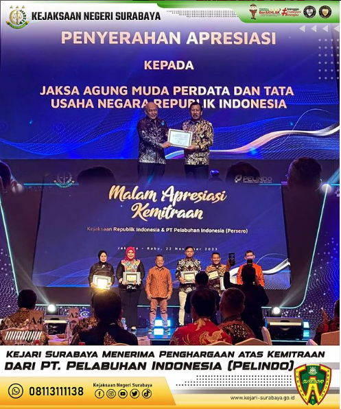 Kejaksaan Negeri Surabaya menerima penghargaan dari PT. Pelabuhan Indonesia Persero